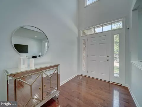 Entry Way - 43320 Barnstead Dr, Ashburn, VA 20148 photo 2 of 8