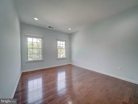 Bedroom - 43320 Barnstead Dr, Ashburn, VA 20148 photo 1 of 16