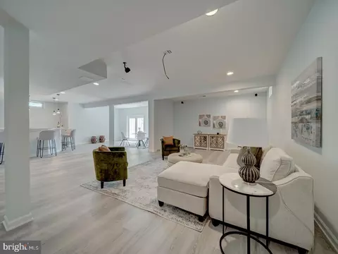 Living - 43320 Barnstead Dr, Ashburn, VA 20148 photo 12 of 14