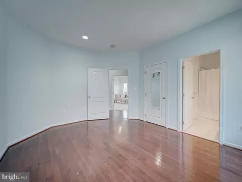 Bedroom - 43320 Barnstead Dr, Ashburn, VA 20148 photo 11 of 16
