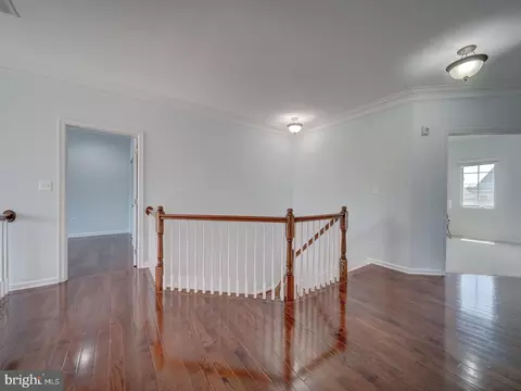 Entry Way - 43320 Barnstead Dr, Ashburn, VA 20148 photo 6 of 8