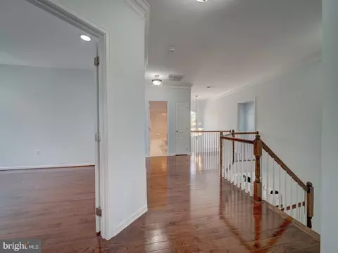 Entry Way - 43320 Barnstead Dr, Ashburn, VA 20148 photo 7 of 8