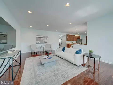 Living - 43320 Barnstead Dr, Ashburn, VA 20148 photo 7 of 14