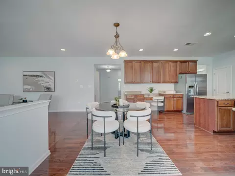 Dining - 43320 Barnstead Dr, Ashburn, VA 20148 photo 7 of 12
