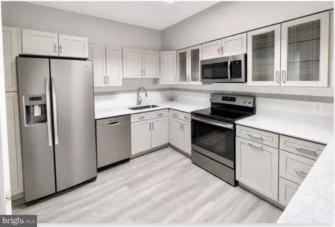19375 Cypress Ridge Ter #719, Leesburg, VA 20176