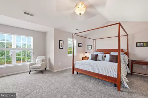 Bedroom - 42815 Explorer Dr, Brambleton, VA 20148 photo 2 of 10
