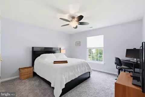 Bedroom - 42815 Explorer Dr, Brambleton, VA 20148 photo 4 of 10