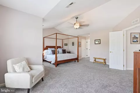 Bedroom - 42815 Explorer Dr, Brambleton, VA 20148 photo 1 of 10