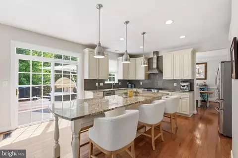 Kitchen - 42815 Explorer Dr, Brambleton, VA 20148 photo 2 of 4