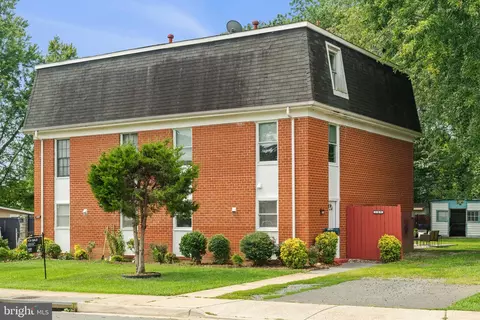 109 Mayfair Dr NE, Leesburg, VA 20176