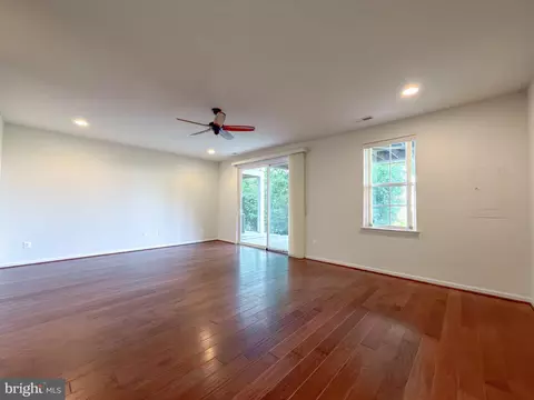 Living - 23448 Epperson Sq, Brambleton, VA 20148 photo 7 of 8