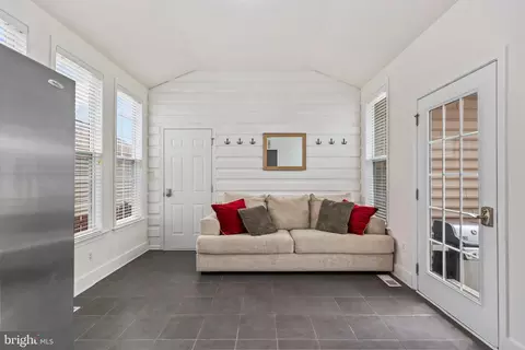 Entry Way - 43245 Barnstead Dr, Ashburn, VA 20148 photo 7 of 12