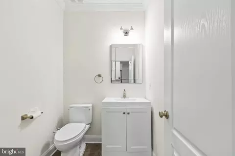 Entry Way - 43245 Barnstead Dr, Ashburn, VA 20148 photo 6 of 12