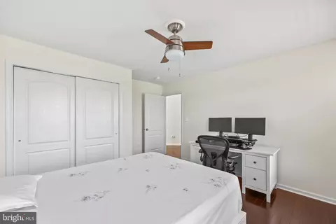 Bedroom - 43245 Barnstead Dr, Ashburn, VA 20148 photo 3 of 7