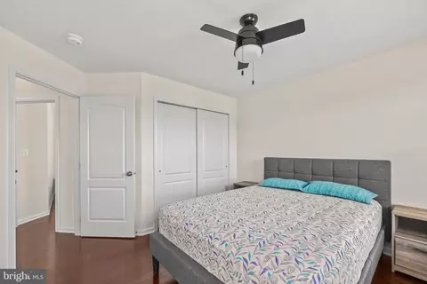 Bedroom - 43245 Barnstead Dr, Ashburn, VA 20148 photo 5 of 7