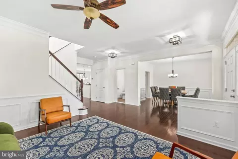 Entry Way - 43245 Barnstead Dr, Ashburn, VA 20148 photo 4 of 12