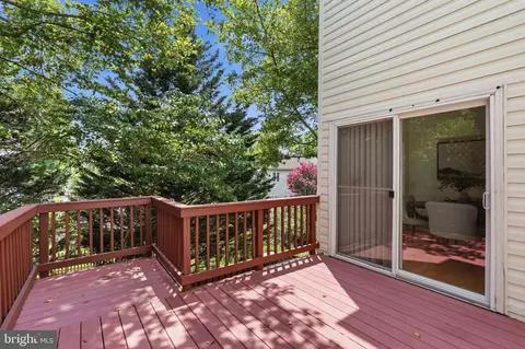 Exterior - 43451 Laidlow St, Chantilly, VA 20152 photo 3 of 7