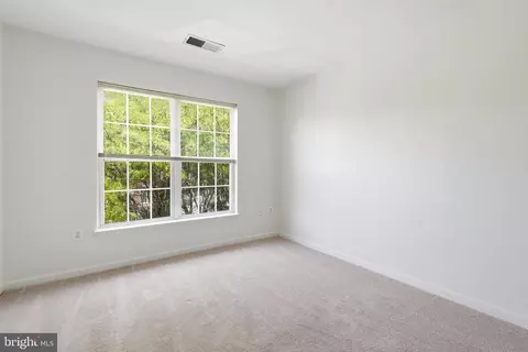 Bedroom - 43451 Laidlow St, Chantilly, VA 20152 photo 8 of 8