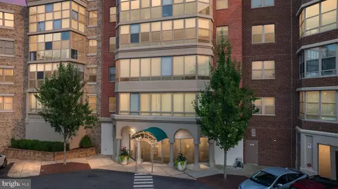 19370 Magnolia Grove Sq #L04, Leesburg, VA 20176