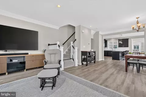 Entry Way - 43002 Rosemount Woods Ter, Ashburn, VA 20148 photo 6 of 6