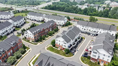 View/Area - 43002 Rosemount Woods Ter, Ashburn, VA 20148 photo 3 of 5