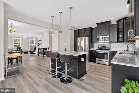 Entry Way - 43002 Rosemount Woods Ter, Ashburn, VA 20148 photo 4 of 6