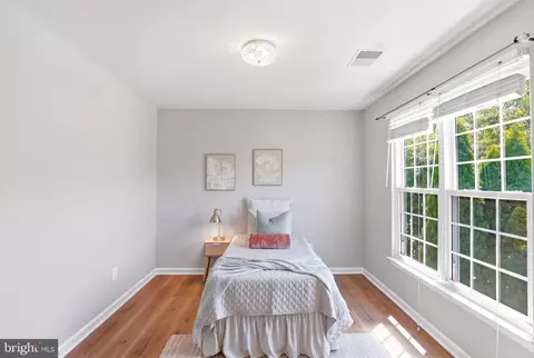 Bedroom - 42472 Mandolin St, Chantilly, VA 20152 photo 6 of 8