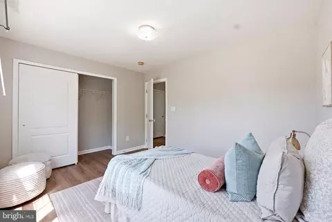 Bedroom - 42472 Mandolin St, Chantilly, VA 20152 photo 7 of 8