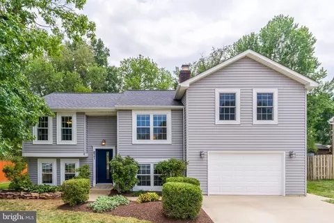 821 Cattail Ln NE, Leesburg, VA 20176