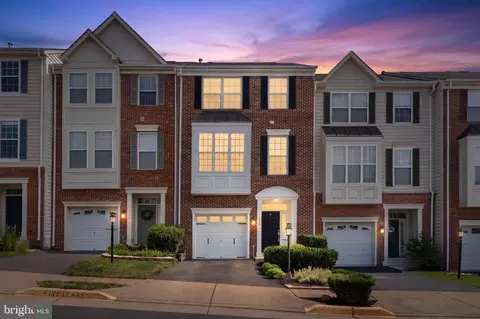 508 Legrace Ter NE, Leesburg, VA 20176