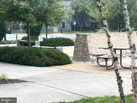 Exterior - 43451 Charitable St, Ashburn, VA 20148 photo 8 of 8