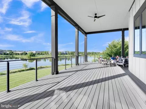 Exterior - 42920 Firefly Sonata Ter #101, Ashburn, VA 20148 photo 6 of 7
