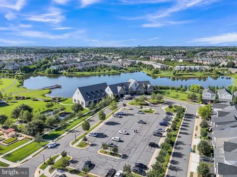 View/Area - 42920 Firefly Sonata Ter #101, Ashburn, VA 20148 photo 4 of 7