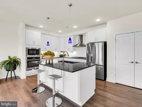 Kitchen - 42920 Firefly Sonata Ter #101, Ashburn, VA 20148 photo 1 of 4