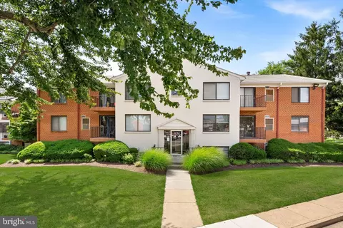 125 U Clubhouse Dr SW #7, Leesburg, VA 20175