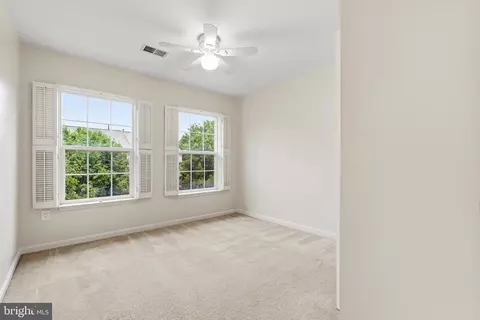 Bedroom - 43686 Phelps Ter, Ashburn, VA 20147 photo 2 of 5