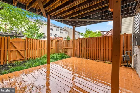 Exterior - 43686 Phelps Ter, Ashburn, VA 20147 photo 4 of 5