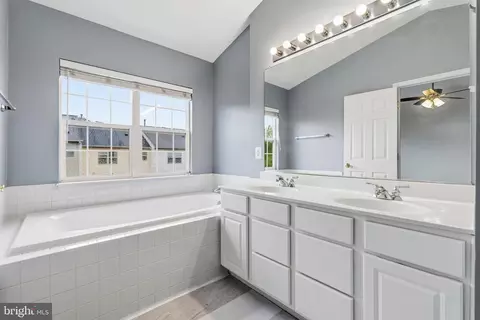 Bath - 43686 Phelps Ter, Ashburn, VA 20147 photo 1 of 1