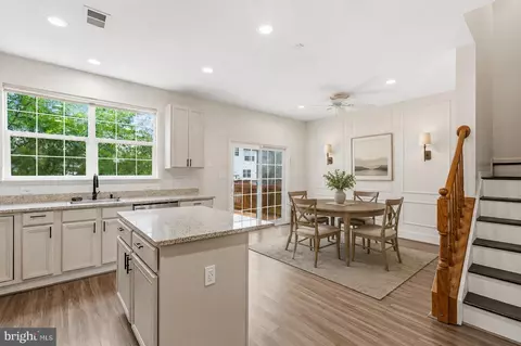 Entry Way - 43686 Phelps Ter, Ashburn, VA 20147 photo 2 of 7