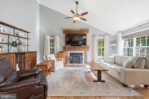 Other - 21598 Goodwin Ct, Broadlands, VA 20148 photo 6 of 19