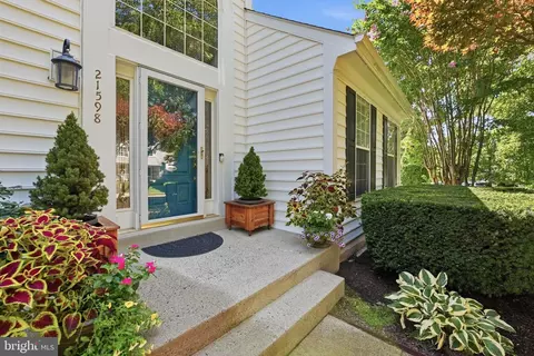 21598 Goodwin Ct, Broadlands, VA 20148 photo 5