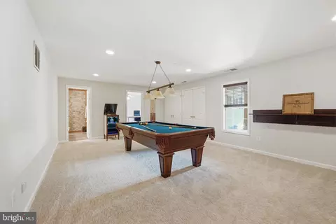 Entry Way - 21598 Goodwin Ct, Broadlands, VA 20148 photo 17 of 18