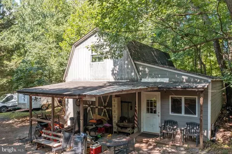 24 Cedar Dr, Sterling, VA 20164 photo 5