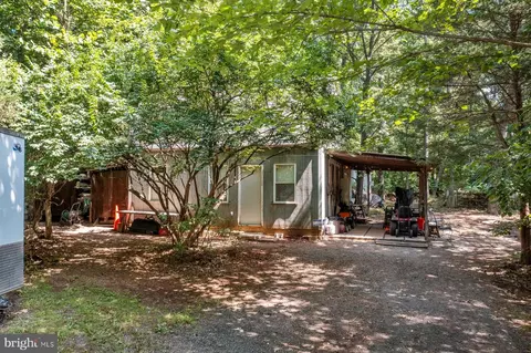 24 Cedar Dr, Sterling, VA 20164 photo 4