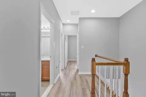 Entry Way - 22978 Fox Fire, Brambleton, VA 20148 photo 7 of 7