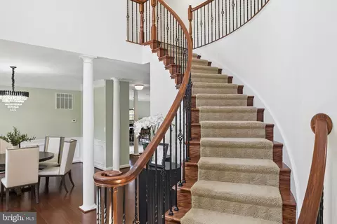 Entry Way - 22411 Conservancy Dr, Ashburn, VA 20148 photo 9 of 13