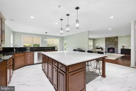 Kitchen - 22411 Conservancy Dr, Ashburn, VA 20148 photo 3 of 5