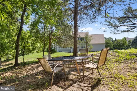 Exterior - 22411 Conservancy Dr, Ashburn, VA 20148 photo 13 of 15