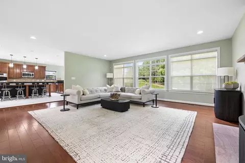 Living - 22411 Conservancy Dr, Ashburn, VA 20148 photo 3 of 5
