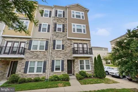 24537 Glenville Grove Ter, Aldie, VA 20105